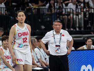 媒体人：希望女篮输球影响不至于太大 昨晚把很多球迷都打沉默了