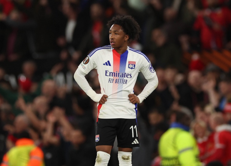 法媒:曼联夏窗曾想签马利克-福法纳,球员也想加盟但交易没成行