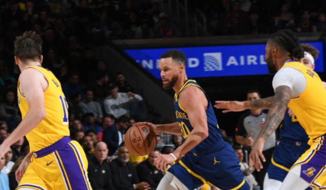 v站体育服务-10战8胜！勇士后程发力复苏：永远别低估库里